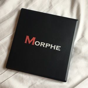 Morphe “The Naturally Blushed” Palette